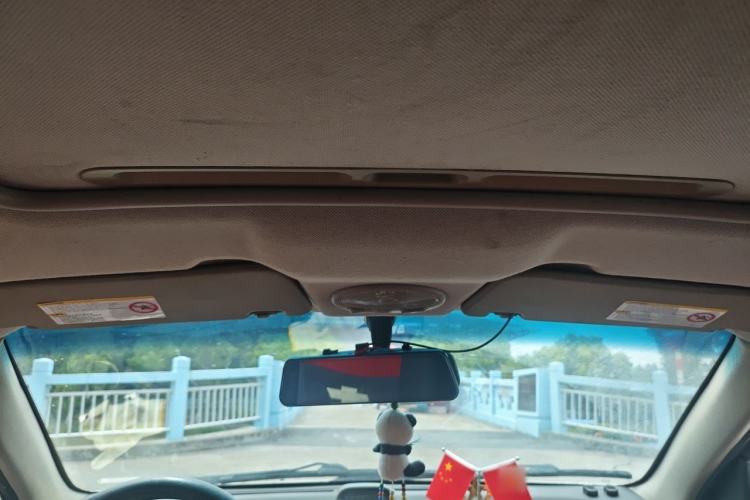 Used Chevrolet Lova 2010 1.6 AT Style Edition Headliner