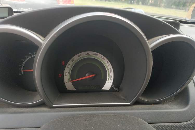 Used Chevrolet Lova 2010 1.4 MT Fengdu Version Instrument Cluster