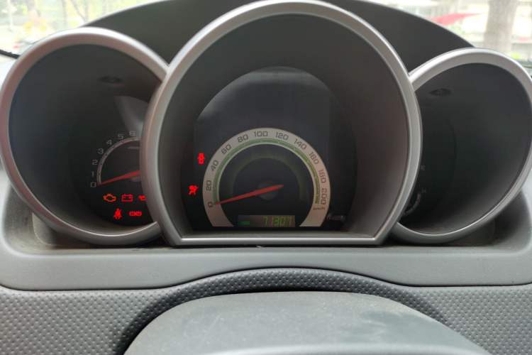 Used Chevrolet Lova 2010 1.6 AT Style Edition Instrument Cluster