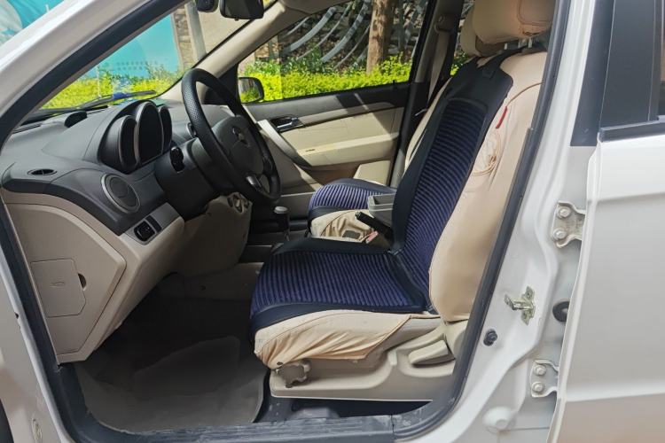 Used Chevrolet Lova 2010 1.4 AT Fashion Edition Left Front Seat