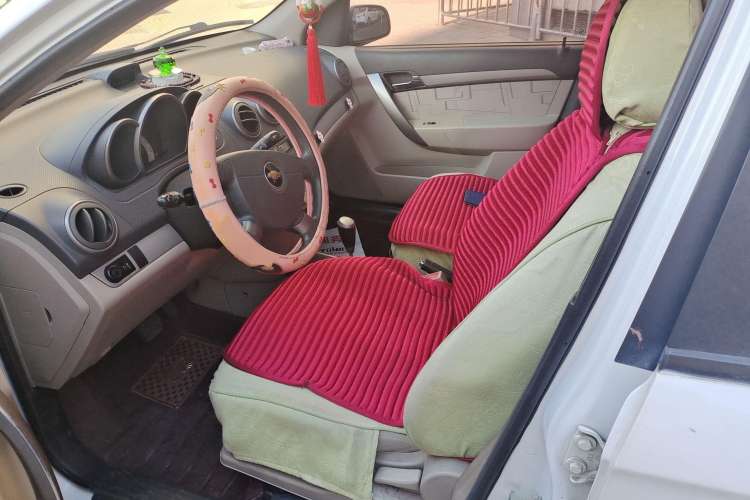Used Chevrolet Lova 2010 1.4 AT Fashion Edition Left Front Seat