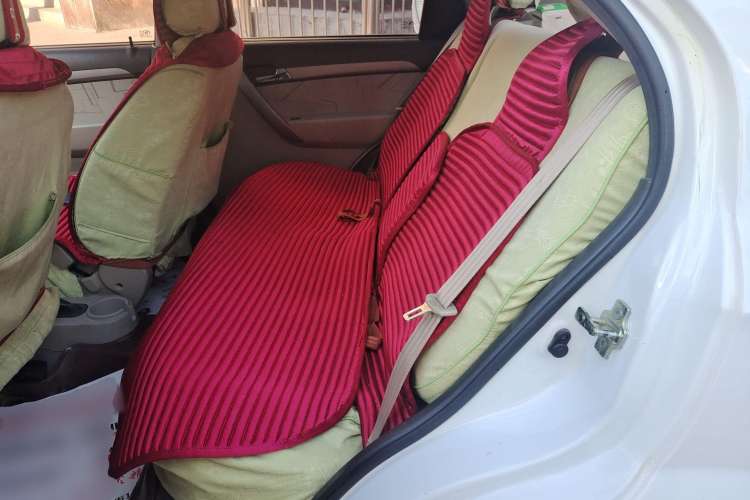 Used Chevrolet Lova 2010 1.4 AT Fashion Edition Left Rear Seat
