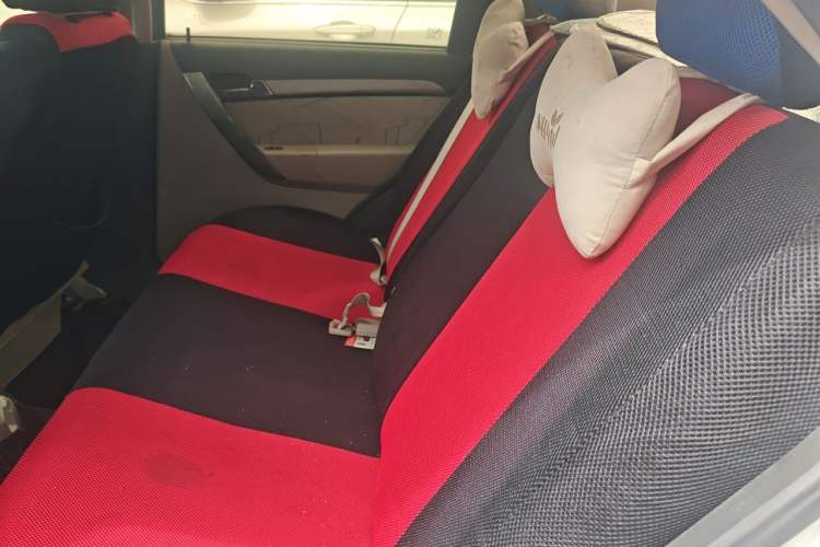 Used Chevrolet Lova 2010 1.6 AT Style Edition Left Rear Seat