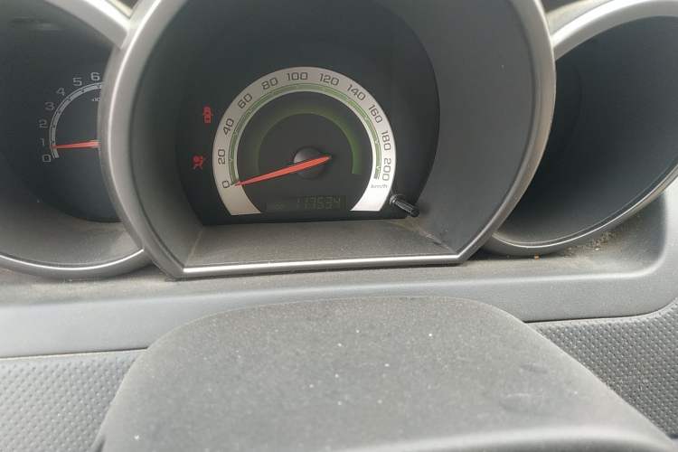 Used Chevrolet Lova 2010 1.4 MT Fengdu Version Odometer Close Up