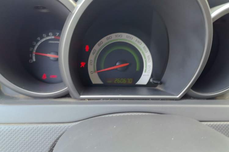 Used Chevrolet Lova 2010 1.4 MT Fengdu Version Odometer Close Up