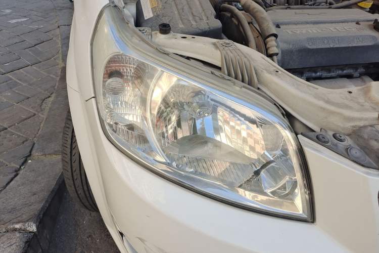 Used Chevrolet Lova 2010 1.4 AT Fashion Edition Right Front Headlight