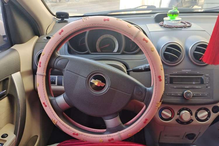 Used Chevrolet Lova 2010 1.4 AT Fashion Edition Steering Wheel