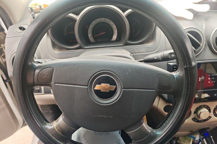 Used Chevrolet Lova 2010 1.6 AT Style Edition Steering Wheel