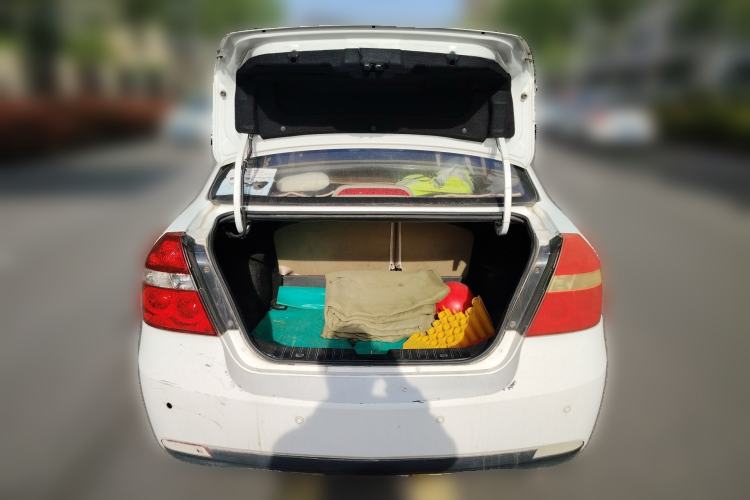 Used Chevrolet Lova 2010 1.4 MT Fengdu Version Trunk