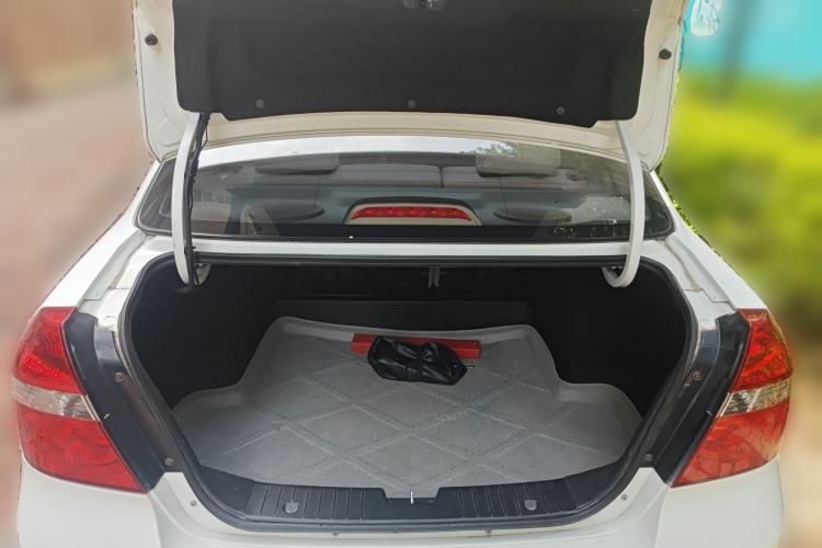 Used Chevrolet Lova 2010 1.4 AT Fashion Edition Trunk