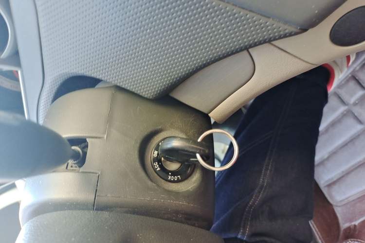 Used Chevrolet Lova 2010 1.4 AT Fashion Edition Vehicle Key