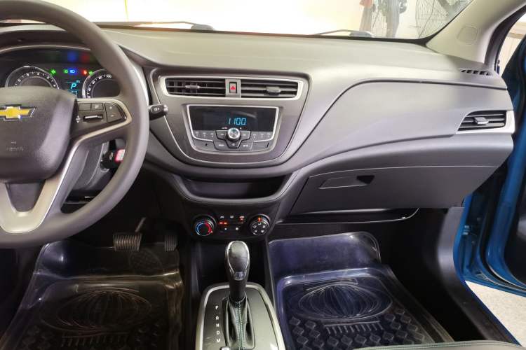 Used Chevrolet Lova RV 2016 1.5L Automatic Smart Drive Edition Audio And AC Panel