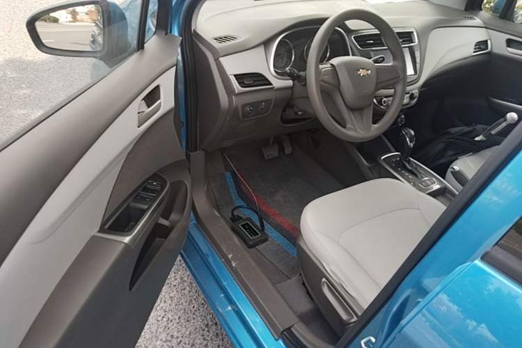 Used Chevrolet Lova RV 2016 1.5L Automatic Comfort Edition Driver Seat