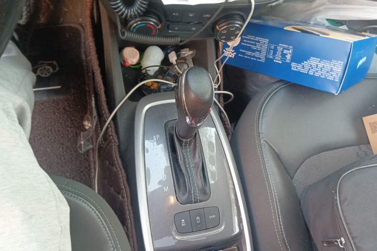 Used Chevrolet Lova RV 2016 1.5L Automatic Smart Drive Edition Gear Lever