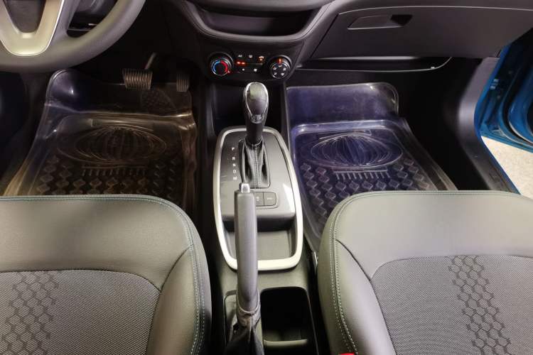 Used Chevrolet Lova RV 2016 1.5L Automatic Smart Drive Edition Gear Lever
