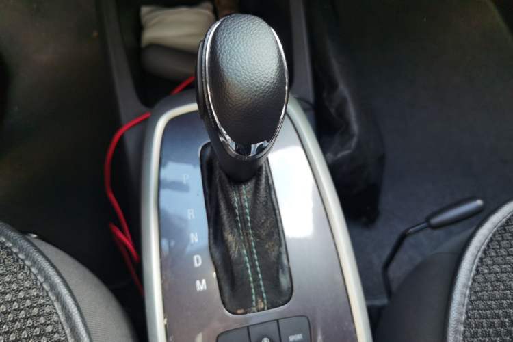 Used Chevrolet Lova RV 2016 1.5L Automatic Smart Drive Edition Gear Lever