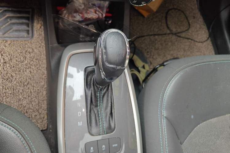 Used Chevrolet Lova RV 2016 1.5L Automatic Smart Drive Edition Gear Lever