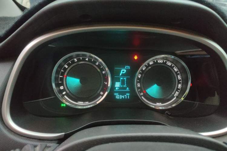 Used Chevrolet Lova RV 2016 1.5L Automatic FunDrive Edition Instrument Cluster