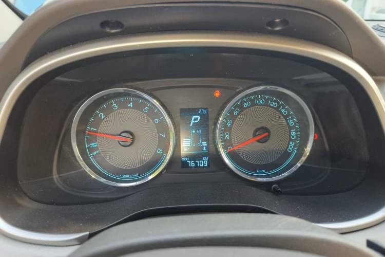 Used Chevrolet Lova RV 2016 1.5L Automatic Comfort Edition Instrument Cluster