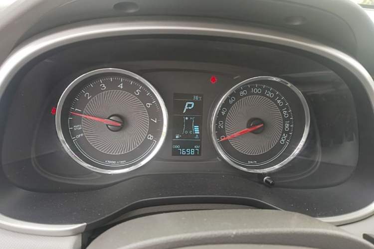 Used Chevrolet Lova RV 2016 1.5L Automatic Comfort Edition Instrument Cluster