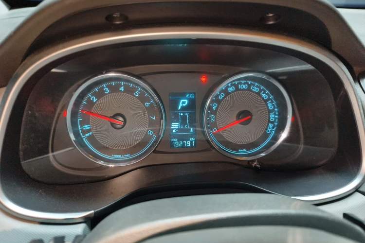 Used Chevrolet Lova RV 2016 1.5L Automatic Comfort Edition Instrument Cluster