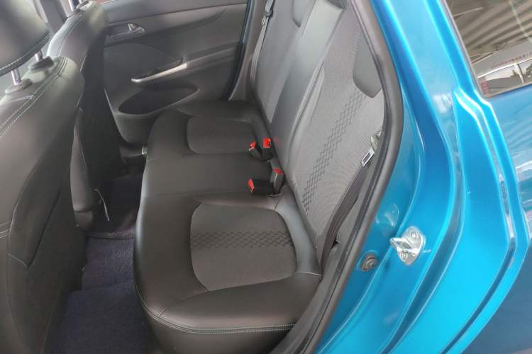 Used Chevrolet Lova RV 2016 1.5L Automatic Smart Drive Edition Interior 4
