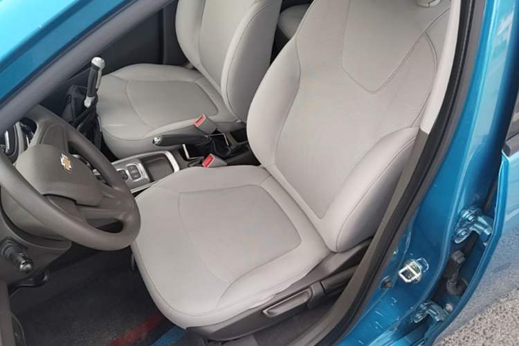 Used Chevrolet Lova RV 2016 1.5L Automatic Comfort Edition Left Front Seat