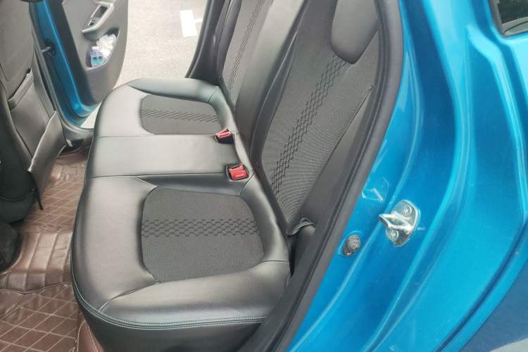 Used Chevrolet Lova RV 2016 1.5L Automatic Smart Drive Edition Left Rear Seat