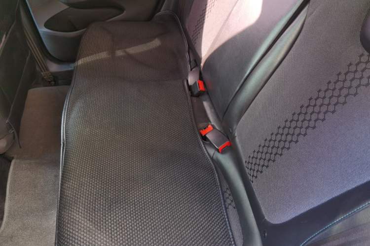 Used Chevrolet Lova RV 2016 1.5L Automatic Smart Drive Edition Left Rear Seat