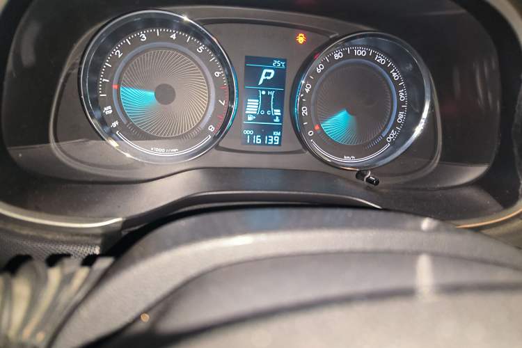 Used Chevrolet Lova RV 2016 1.5L Automatic Smart Drive Edition Odometer Close Up