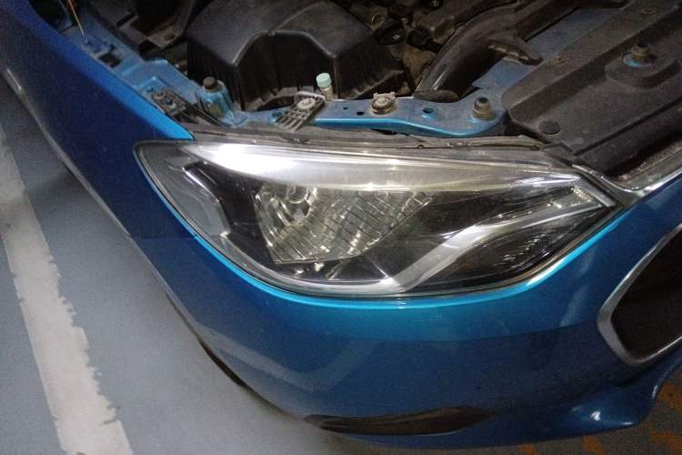Used Chevrolet Lova RV 2016 1.5L Automatic Comfort Edition Right Front Headlight