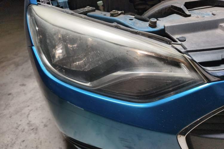 Used Chevrolet Lova RV 2016 1.5L Automatic Comfort Edition Right Front Headlight