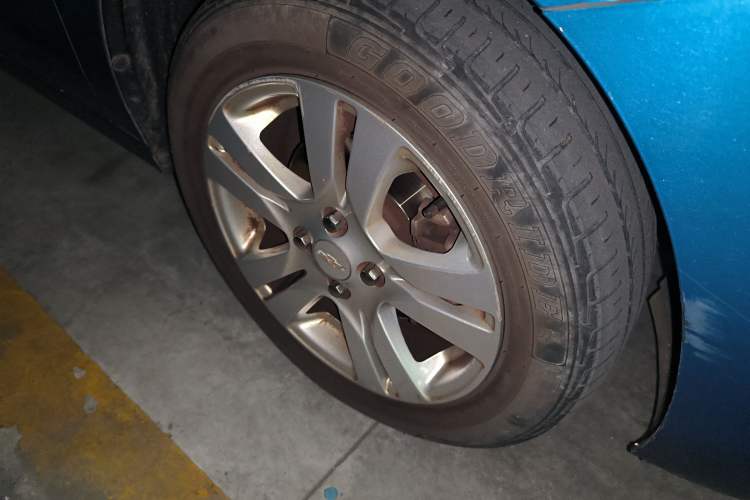 Used Chevrolet Lova RV 2016 1.5L Automatic Smart Drive Edition Right Front Wheel Hub