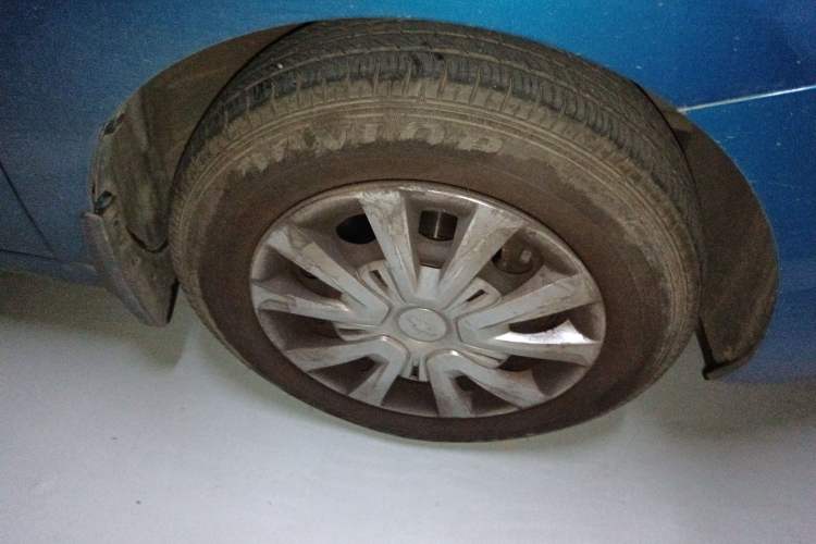Used Chevrolet Lova RV 2016 1.5L Automatic Comfort Edition Right Front Wheel Hub