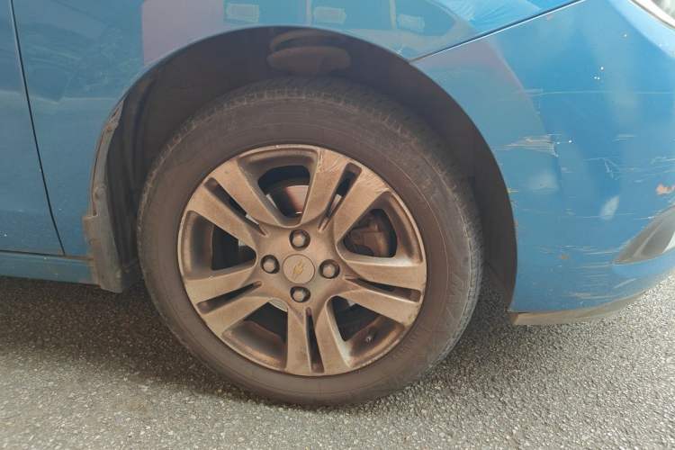 Used Chevrolet Lova RV 2016 1.5L Automatic Smart Drive Edition Right Front Wheel Hub