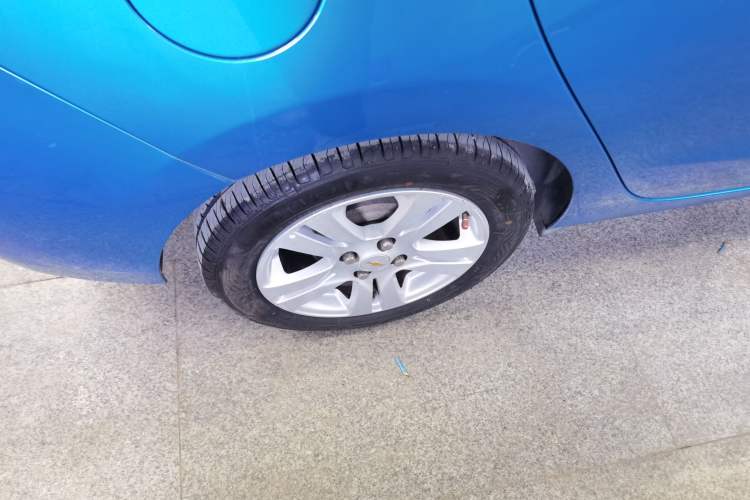Used Chevrolet Lova RV 2016 1.5L Automatic Smart Drive Edition Right Rear Wheel Hub