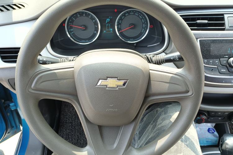 Used Chevrolet Lova RV 2016 1.5L Automatic Comfort Edition Steering Wheel