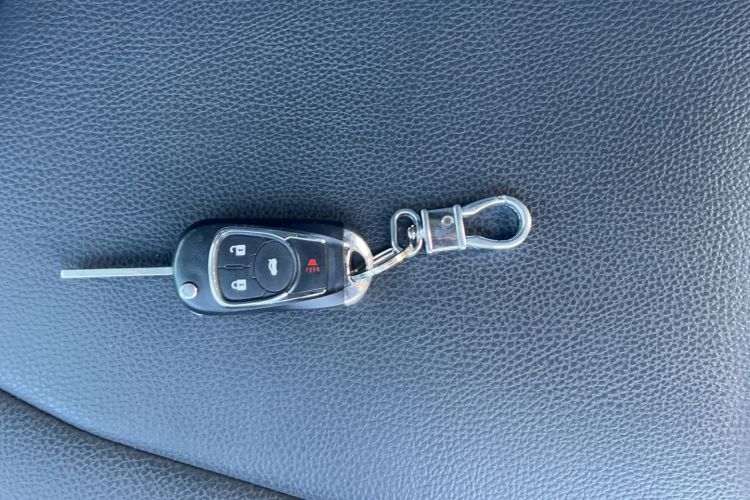 Used Chevrolet Lova RV 2016 1.5L Automatic Comfort Edition Vehicle Key