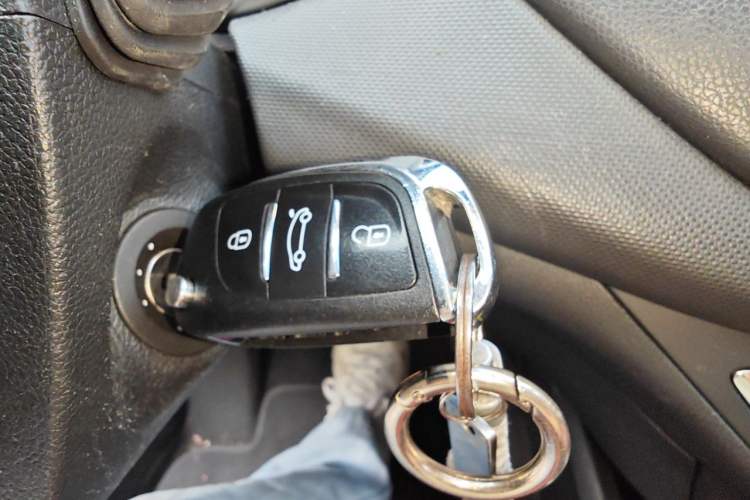 Used Chevrolet Lova RV 2016 1.5L Automatic FunDrive Edition Vehicle Key