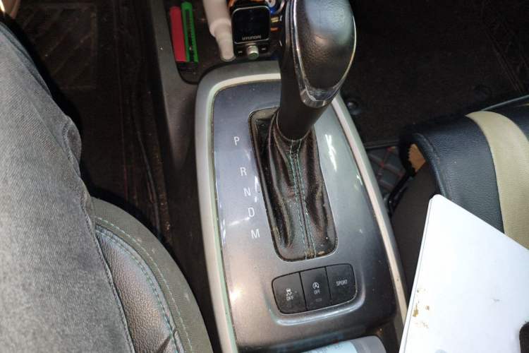 Used Chevrolet Lova RV 2016 1.5L Automatic Smart Drive Edition Gear Lever