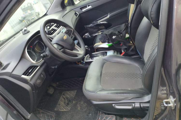 Used Chevrolet Lova RV 2016 1.5L Automatic Smart Drive Edition Left Front Seat