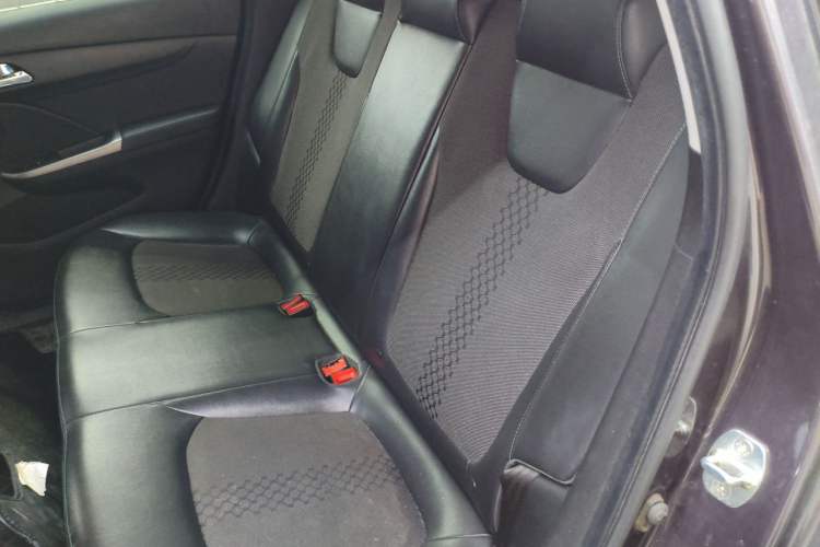 Used Chevrolet Lova RV 2016 1.5L Automatic Smart Drive Edition Left Rear Seat