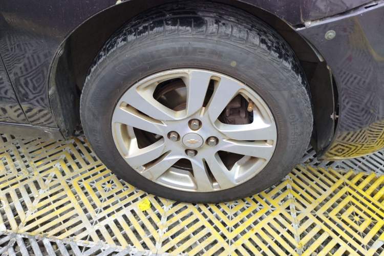 Used Chevrolet Lova RV 2016 1.5L Automatic Smart Drive Edition Right Front Wheel Hub