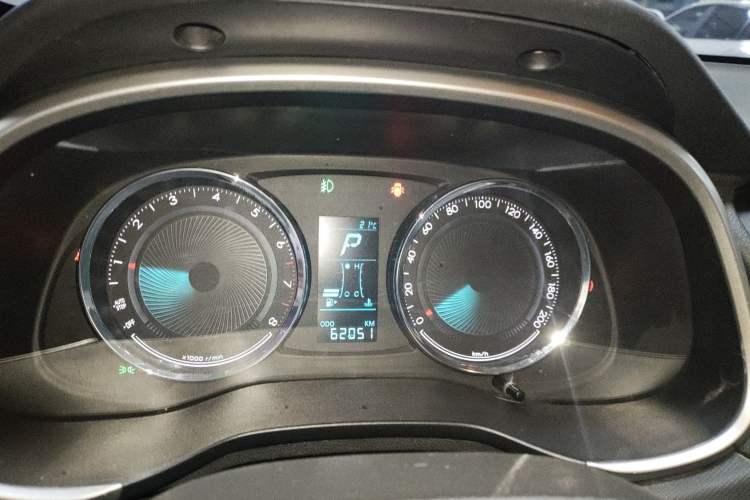 Used Chevrolet Lova RV 2016 1.5L Automatic FunDrive Edition Instrument Cluster