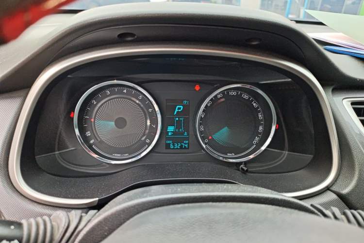 Used Chevrolet Lova RV 2016 1.5L Automatic FunDrive Edition Instrument Cluster