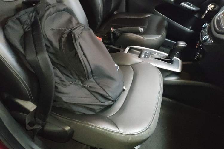 Used Chevrolet Lova RV 2016 1.5L Automatic FunDrive Edition Right Front Seat