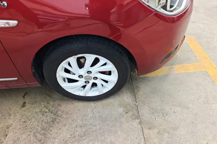 Used Chevrolet Lova RV 2016 1.5L Automatic FunDrive Edition Right Front Wheel Hub