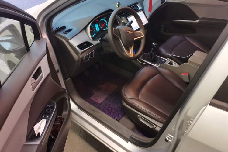 Used Chevrolet Lova RV 2016 1.5L Manual Comfort Edition Driver Seat
