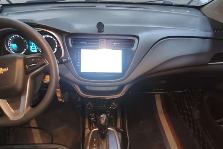 Used Chevrolet Lova RV 2016 1.5L Automatic Smart Drive Edition Audio And AC Panel