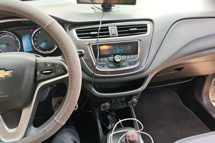 Used Chevrolet Lova RV 2016 1.5L Automatic Smart Drive Edition Audio And AC Panel